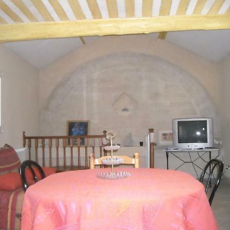 فيلا كارْبُنْترافي Maison De Ville Aux Couleurs Provencales. المظهر الخارجي الصورة