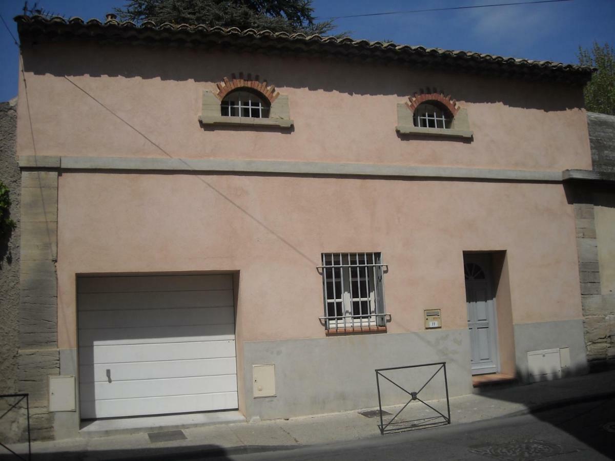 فيلا كارْبُنْترافي Maison De Ville Aux Couleurs Provencales. المظهر الخارجي الصورة